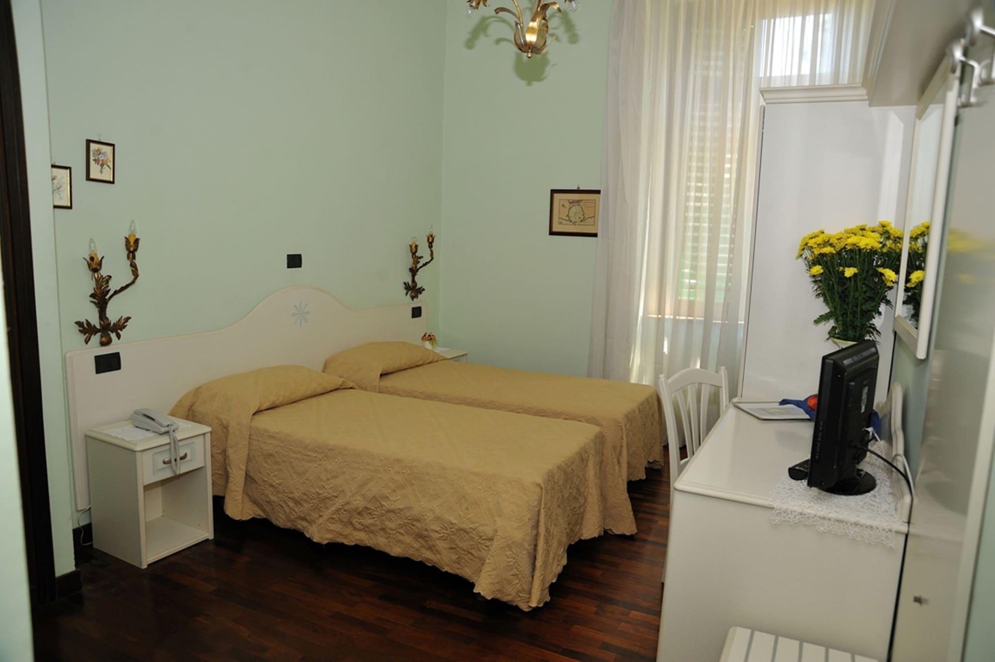 Hotel Savona มอนเตกาตินี แตร์เม ภายนอก รูปภาพ