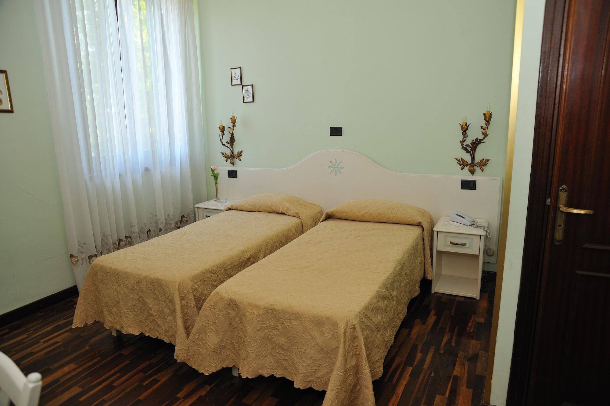 Hotel Savona มอนเตกาตินี แตร์เม ภายนอก รูปภาพ