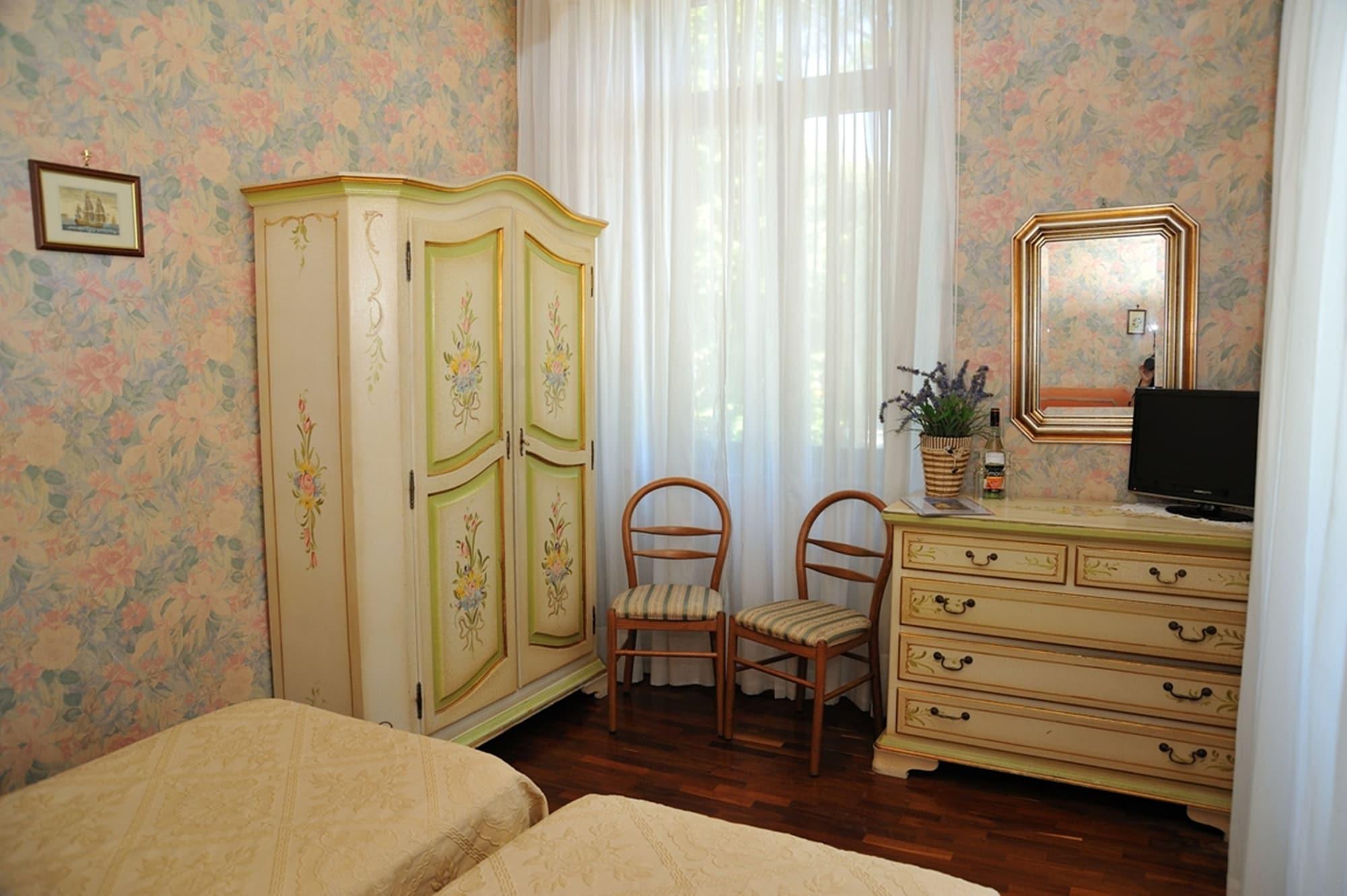Hotel Savona มอนเตกาตินี แตร์เม ภายนอก รูปภาพ