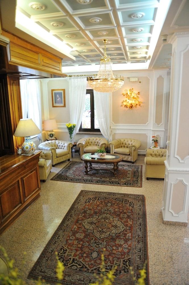 Hotel Savona มอนเตกาตินี แตร์เม ภายนอก รูปภาพ