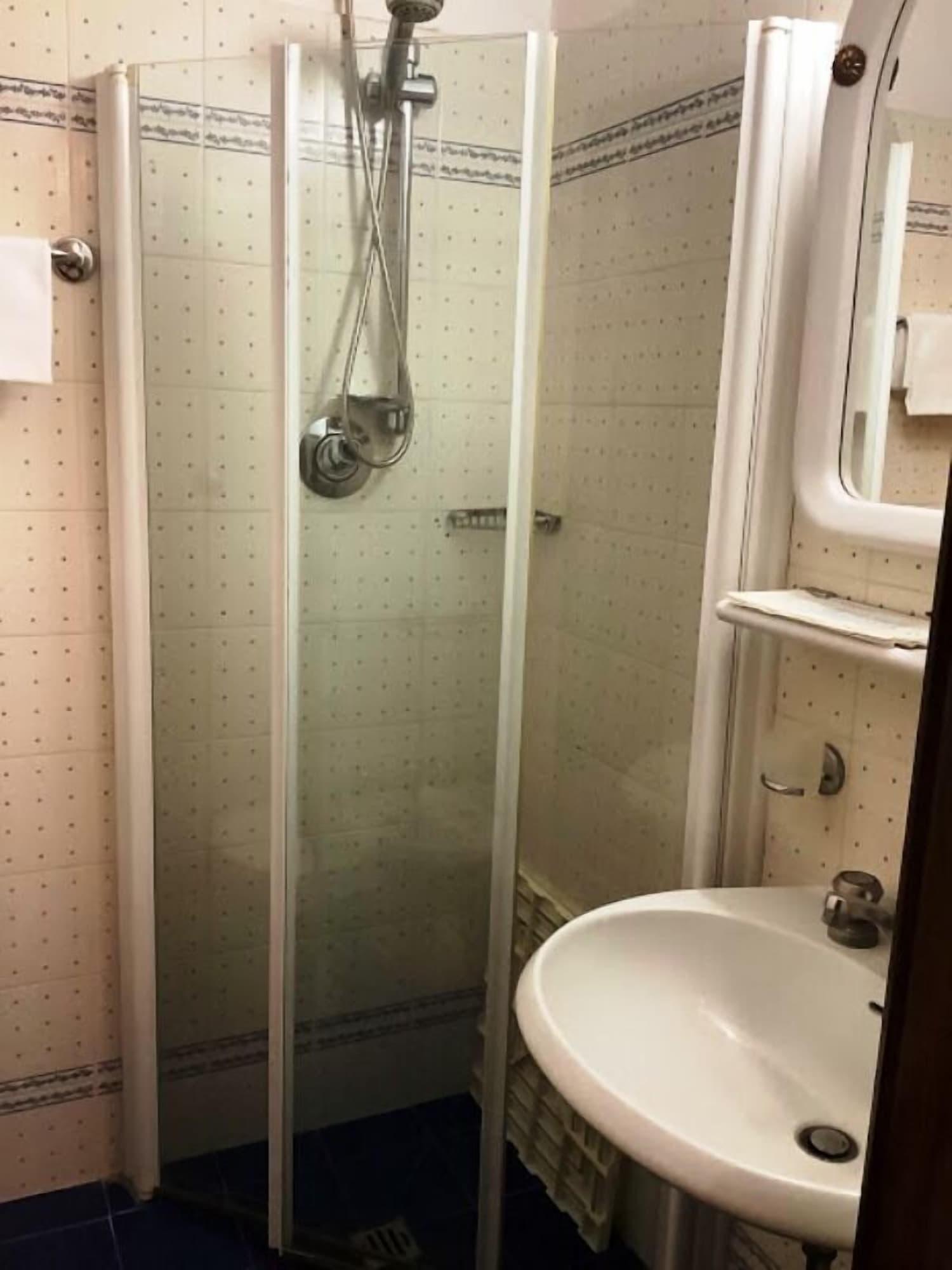 Hotel Savona มอนเตกาตินี แตร์เม ภายนอก รูปภาพ