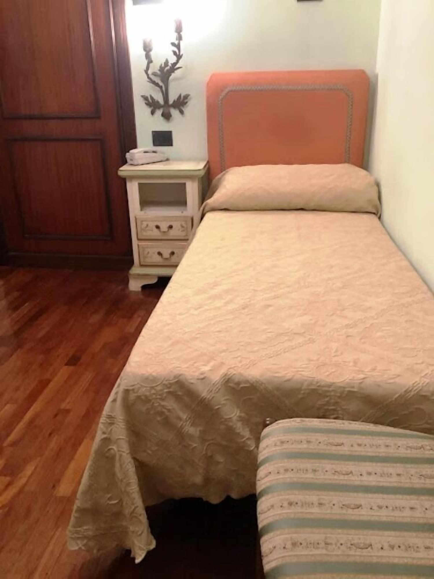 Hotel Savona มอนเตกาตินี แตร์เม ภายนอก รูปภาพ