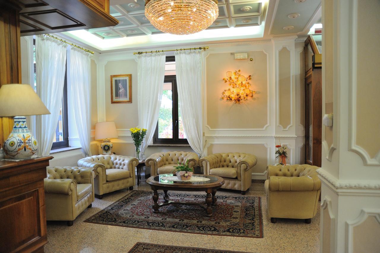 Hotel Savona มอนเตกาตินี แตร์เม ภายนอก รูปภาพ